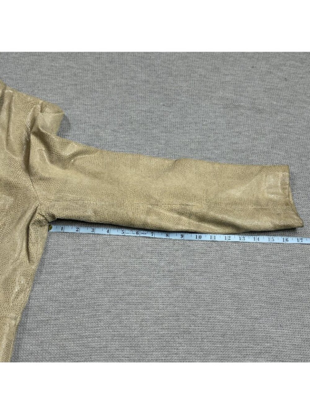 Colebrook & Co Leather Coat Womens Size M Tan Snakeskin Button Front Lined Beige - Picture 14 of 16